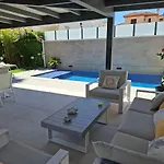 בית נופש Corni 2 לה זוביה